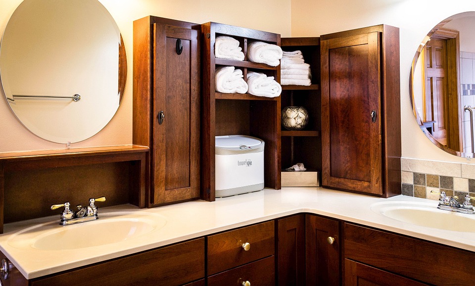 What You Need to Know When Hiring a Remodeling Contractor