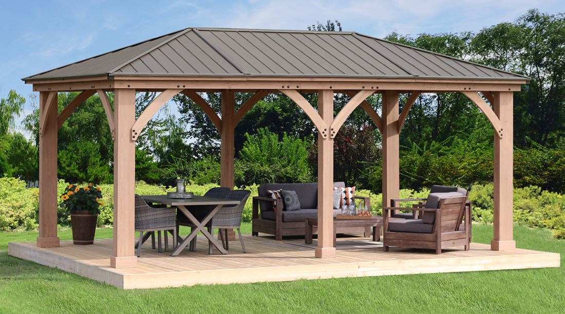 Advantages of Gazebos Over Pergolas